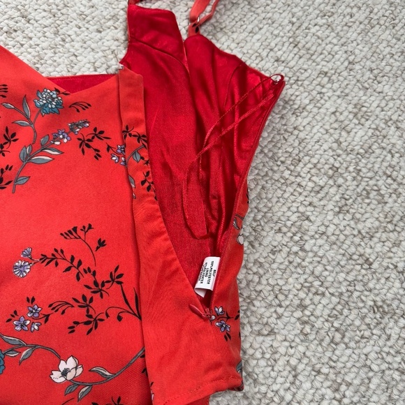 Honey Punch Women's Orange Floral Cropped Tank Size S NWT - Picture 3 of 11